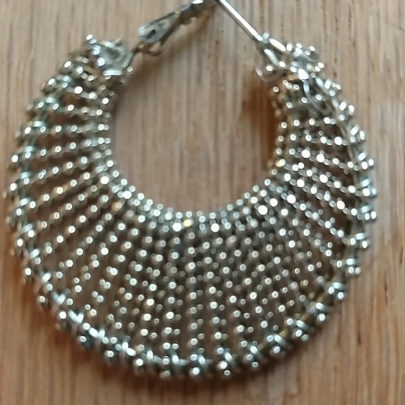 Necklace - Picture 2 of 3